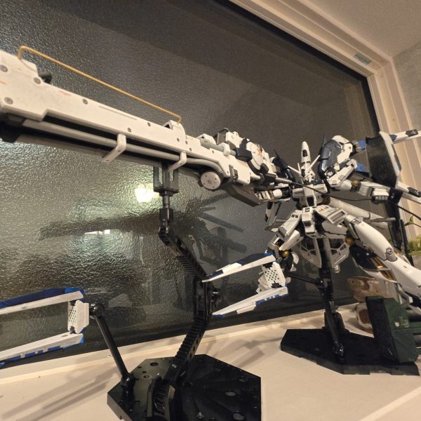 RG Hi-νガンダム with ハイパーメガバズーカランチャー