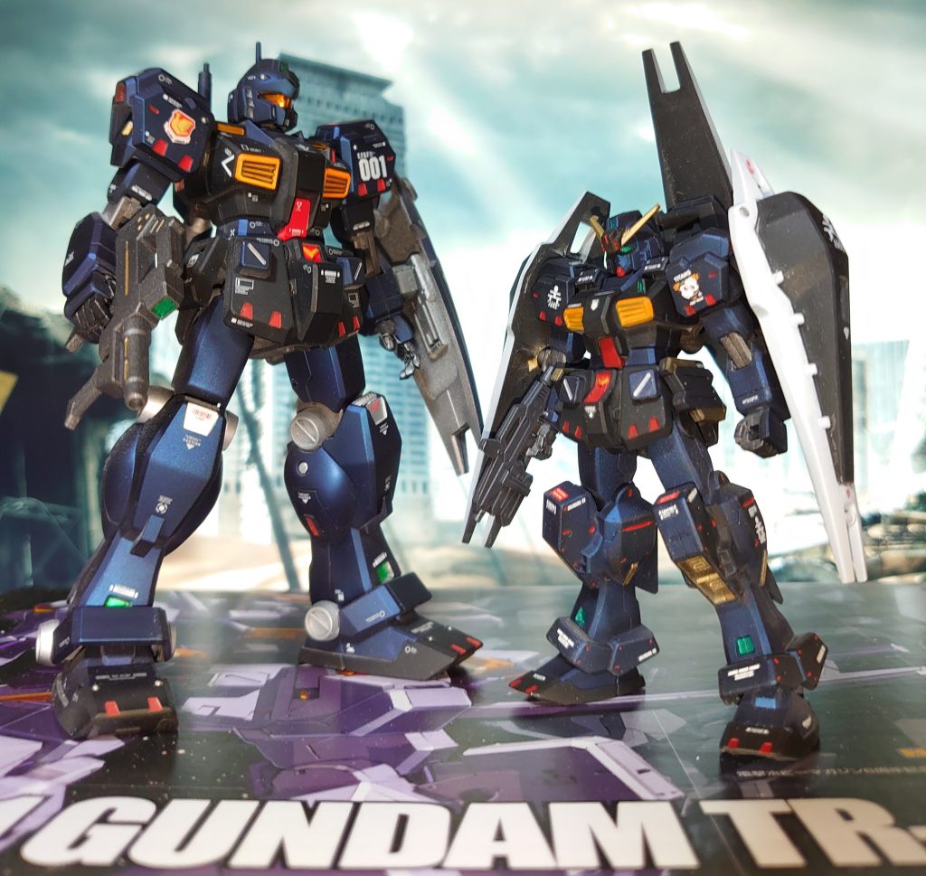 大きさ比較の為に1/144ジム・クゥエルと。こうしてみると1/200って小さいですねアーティファクトほどではありませんが。