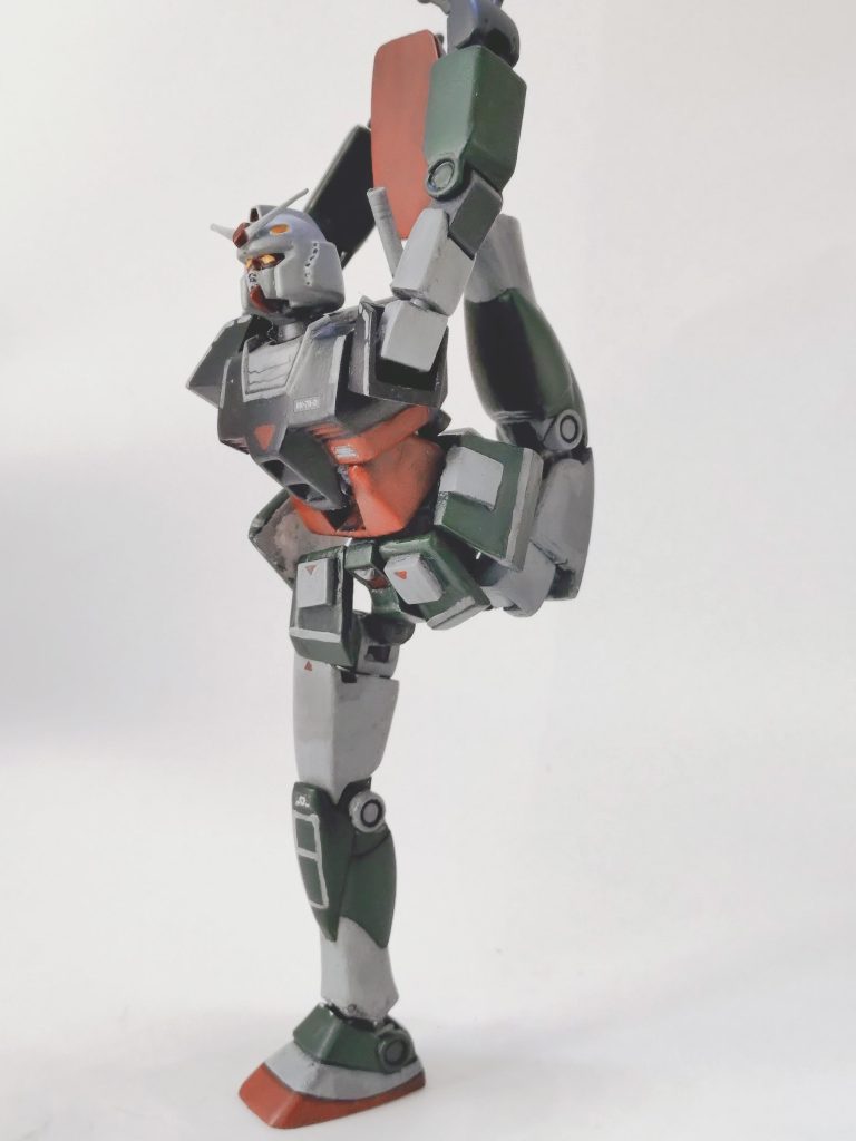 バレエを踊るおっちゃん。一流のMSたるもの、戦いだけが能ではない。武芸一般も心得なくては。