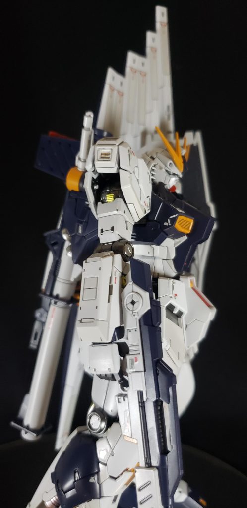 ところどころチラっと見えるフレームの金属質感がカッコイイ