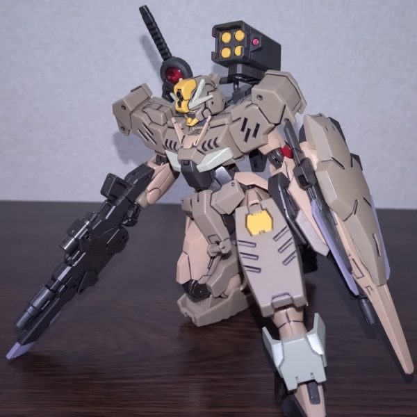 ガンダムダブルオーコマンドクアンタ デザートタイプ