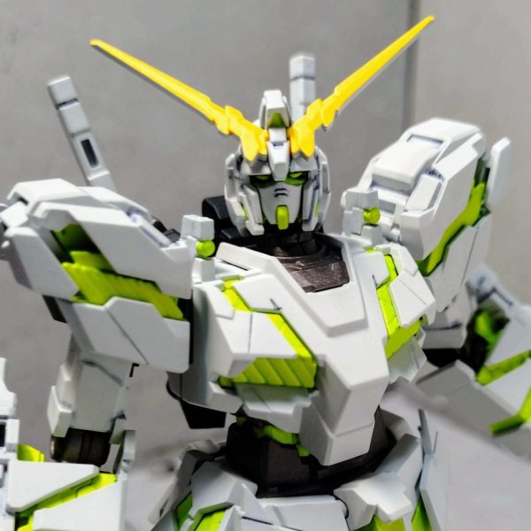 ニジガク劇中カラー風ユニコーンガンダム