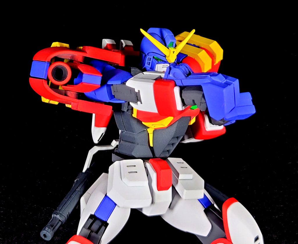 このようにナックルガードが展開する機体は格闘戦するぞと言う感じがして好きです。本編ではけっこう展開せず普通に殴ってた印象もありますが。