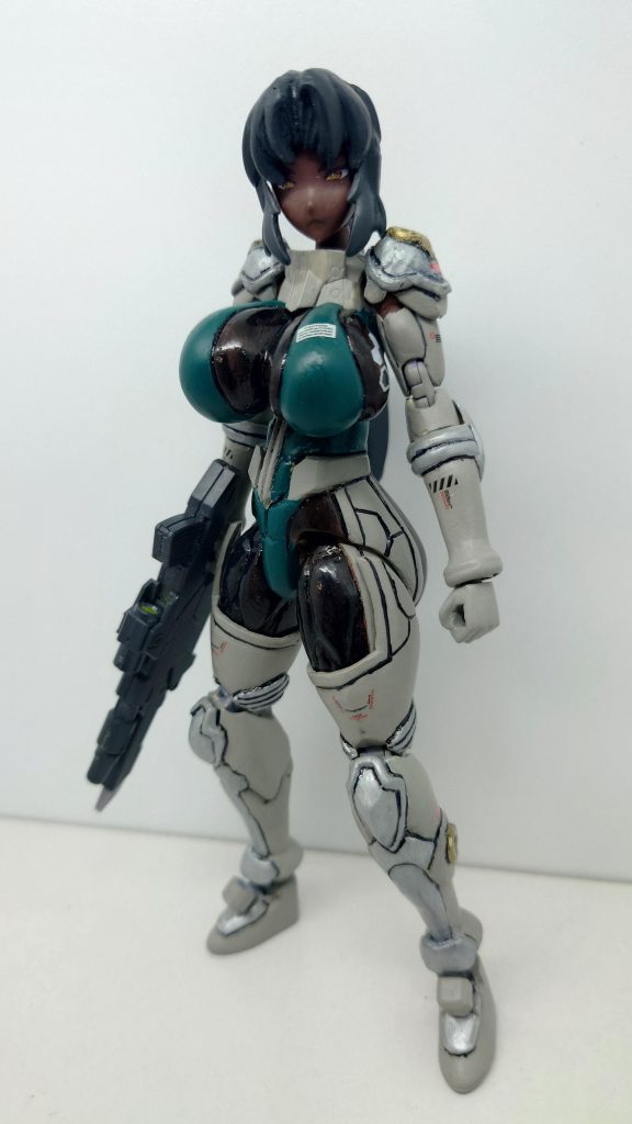 SDガンダムにコンパチブルで変形できるようにしていますが、まだSDガンダムアーマーを作ってないのでできたらまた投稿します。