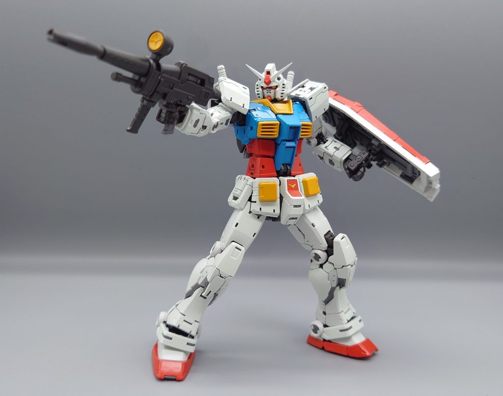 RG ガンダムver2.0–2枚目/制作者：たかまる