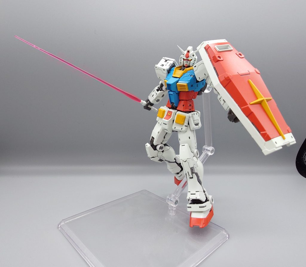 RG ガンダムver2.0–5枚目/制作者：たかまる