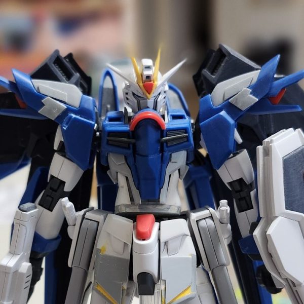 流行りから１年経ってライフリを作成中！各部の延長工作とシャープ化、パテでの穴埋めスジ彫りを練習🤔写真は塗装前の確認です✋️😊（1枚目）
