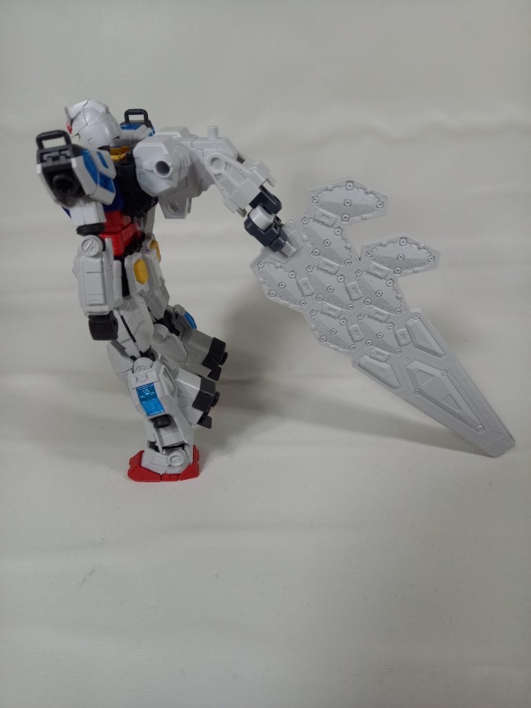 万博ガンダム–2枚目/制作者：disk