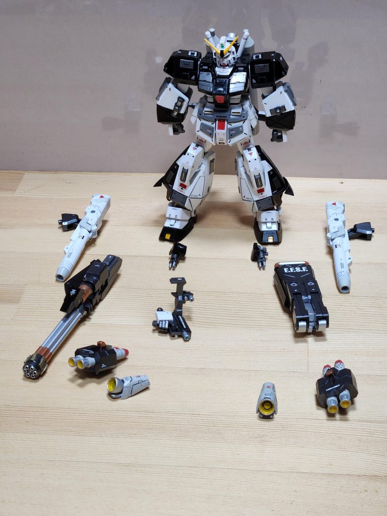 まずはチョバムアーマーだけ着てみました。実はこの状態が一番カッコいい気がしてます(笑)