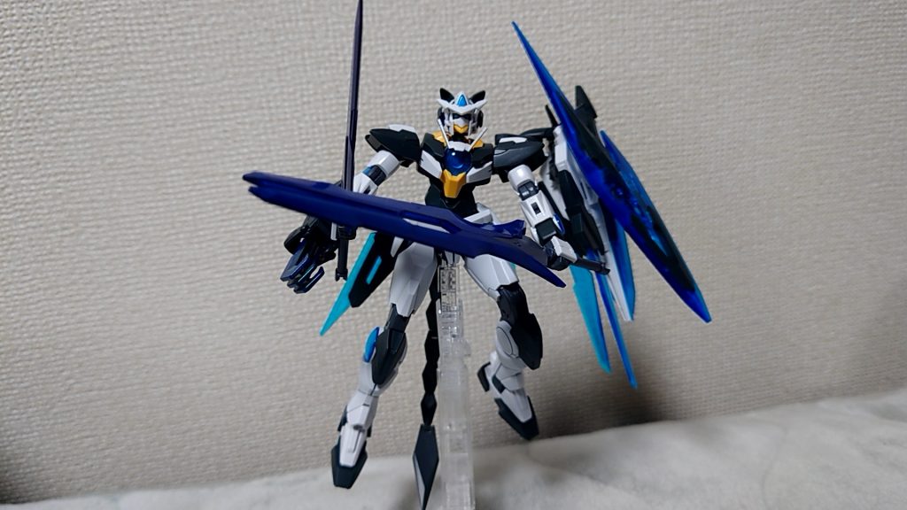 武装が無かったので、トランジェントグレイシャーから前回作ったテュポーンガンダムの余りが大活躍でした!