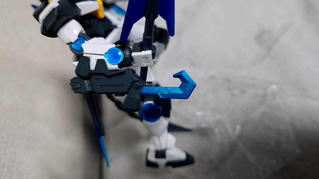 天ミナの爪を貰いました腕に接着して取り付けてます猫の爪がイメージが湧かなかったんですが、ちょうどいいのがある!と思ってテンション上がりましたw