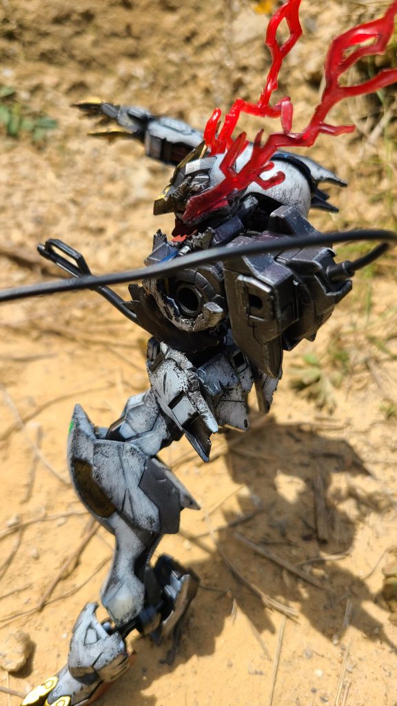 以上バルバトスルプスレクス最終決戦仕様でした(*^^*)ウェザリング始めるとどうしても程よくが難しくてやり過ぎますw次ウェザリングする時はもう少し控えめに…w 最後まで見ていただきありがとうございましたー!