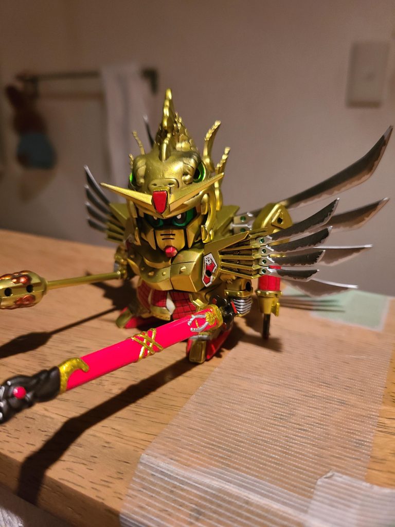 ゆがみが予想以上であわせ目処理ミスったけど、色分けすればかっこいい✨あと、あえてだと思うのですが、昔のbb 戦士は角を丸く作ってる感じがするので、面と角を整えるとキリッとしますね色分けは、緑以外全部ラッカー。スミイレはエナメル白、黒半分半分のグレー波紋はガンメタ→マスキングゾル→シルバー(波紋)→ゾルはがし→全体をシルバーで砂ぶき波紋がくっきりした方がいいってひとは砂ぶきいらないかもですね☀️