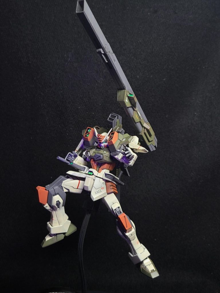 見栄切りっぽいポーズで。