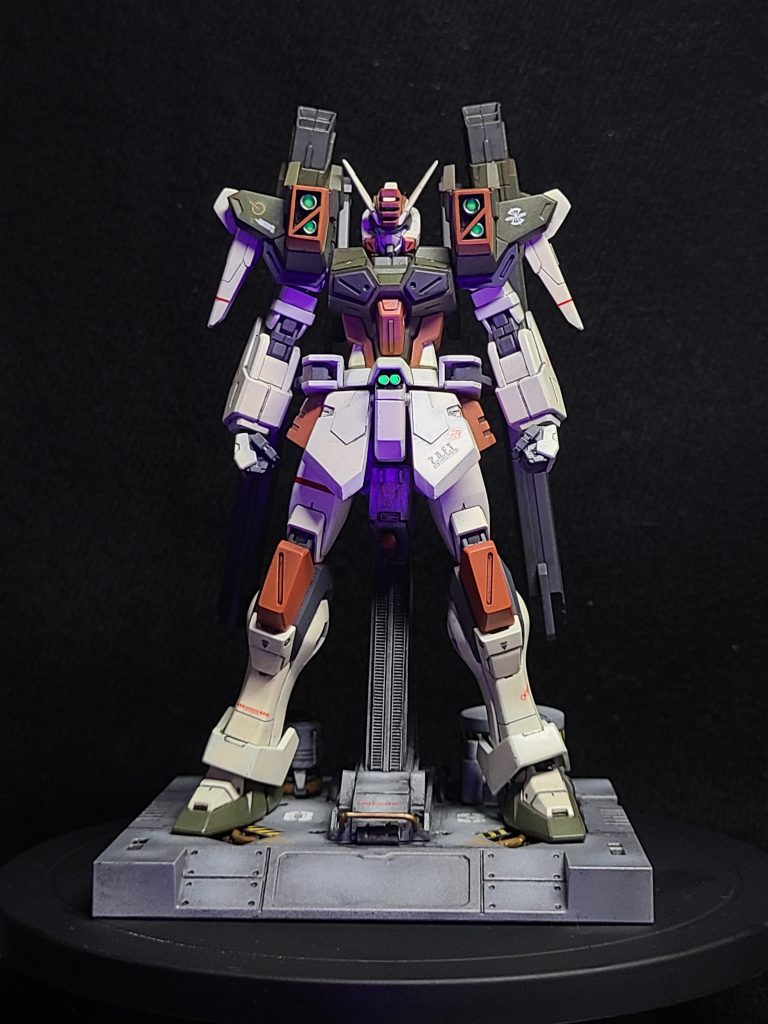 正面から。安定のUVライトビコーンシステム搭載です。(フンドシ上部のセンサーに拘りアリ!是非最後までお付き合い下さい)