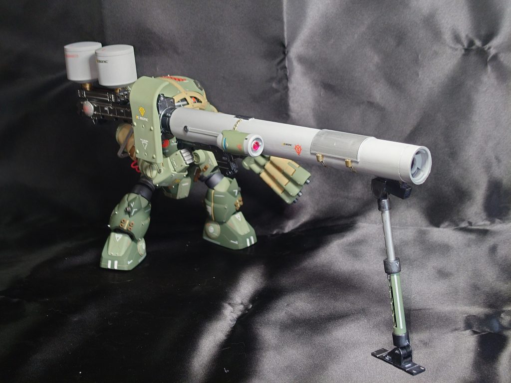 「コイツで母艦を叩く!まさかこんなゲリラ基地相手なら戦艦もいいとこ一隻だろう。落とせなくともエンジンの一発も潰せれば逃げ切るには充分だからな。」「いや、よくこんなモノ用意出来ましたね。」