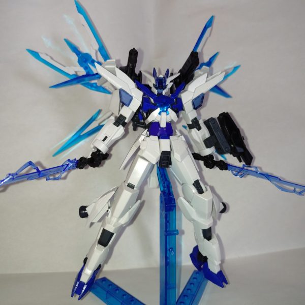 歌姫を守護する蒼雷の白騎士