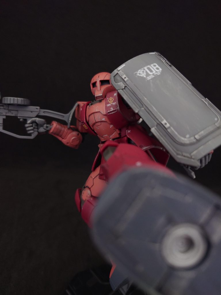 シャアといえばキックでしょ