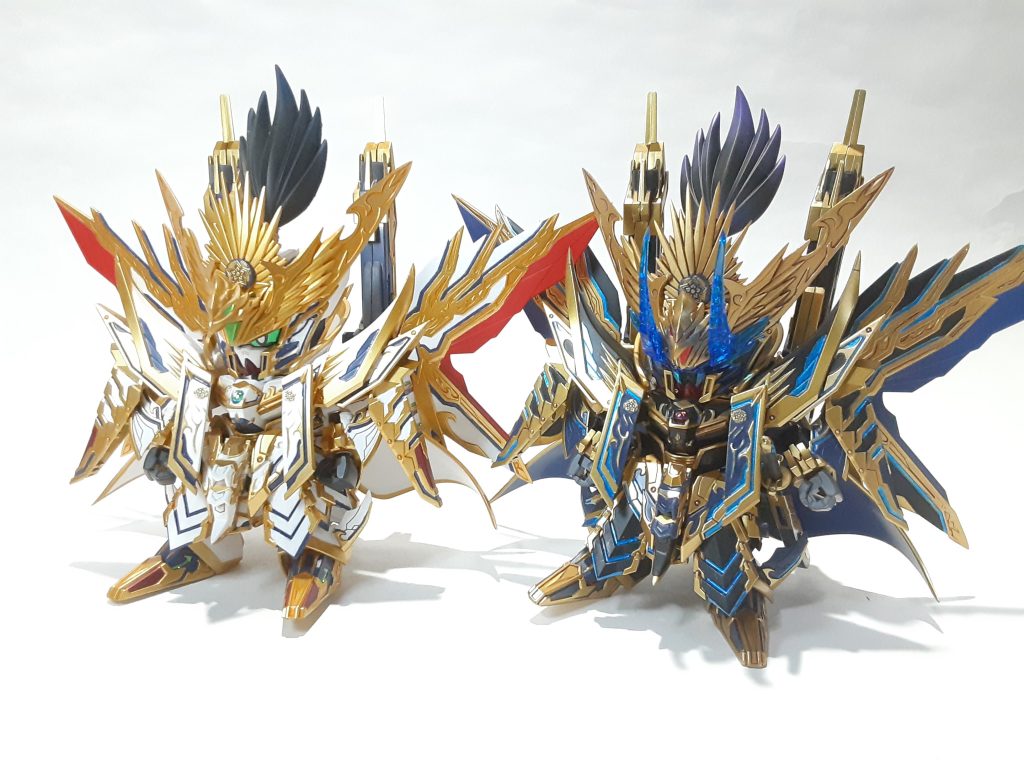 カラバリ元の天下無双大将軍やカラーリングを参考にした信長エピオンダークマスクVer.と並べて