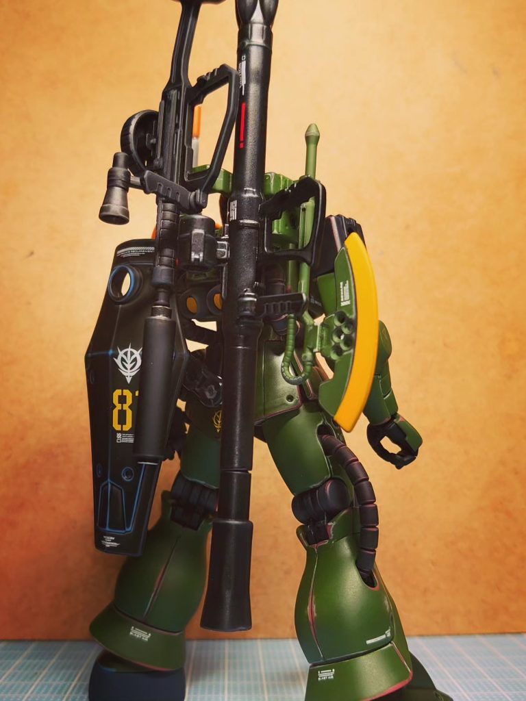 装備は他の機体と比べてシンプルになってます。マシンガンやバズーカは ちょいいじりで。 