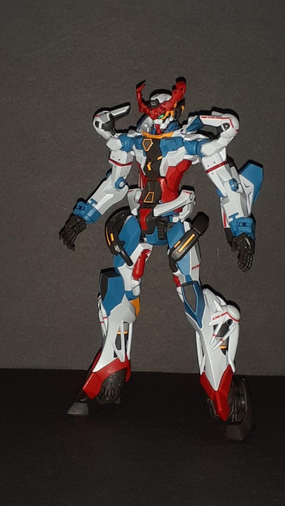オメガサイコミュ起動状態だとちゃんとガンダムに見えるのはクロボンじゃないですが目が二つあってアンテナがあれば……の説得力を感じさせる。あと赤い顎か。