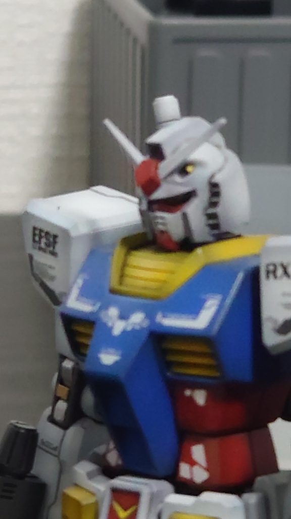 お子様向け安全対策ツノのフラッグは大人のたしなみとして、ぶった切っております。