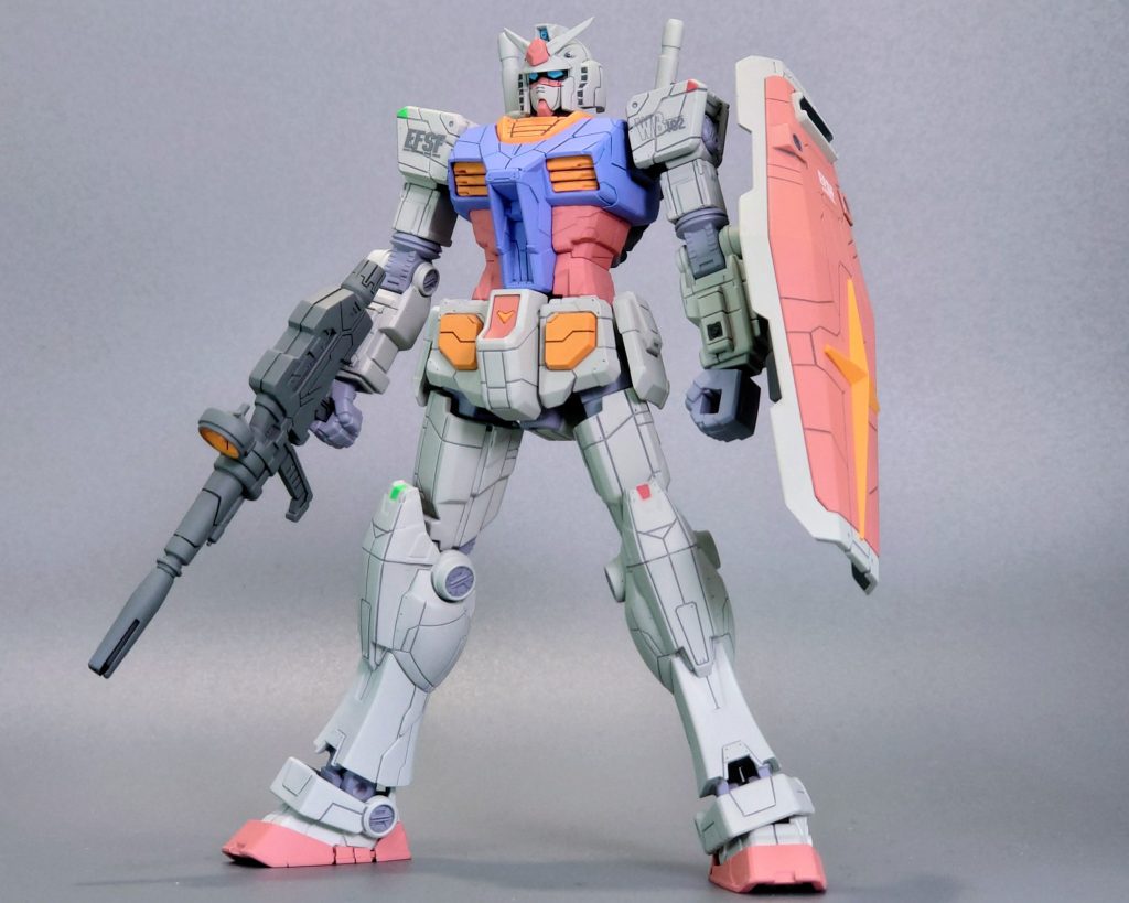 バルカン砲を開口、ライフルの銃口を他キットから流用してディテールアップしました。