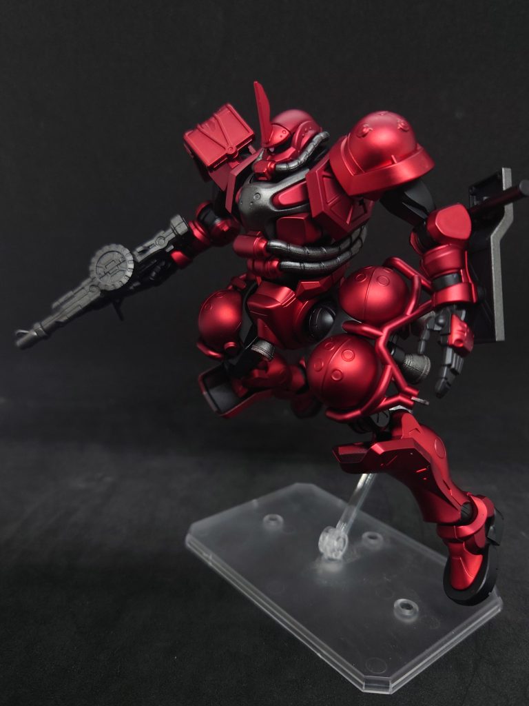 肩のサイレンこそ無いものの、一応、軍警仕様にすることも可能。たぶん真紅の稲妻はそういう役割は嫌うだろうなぁ…(gundam-kao8)