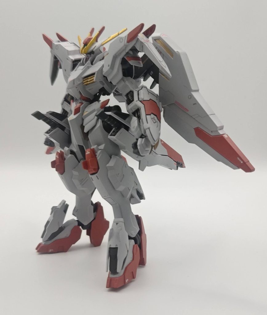 今回はデカールは控えめにしています。