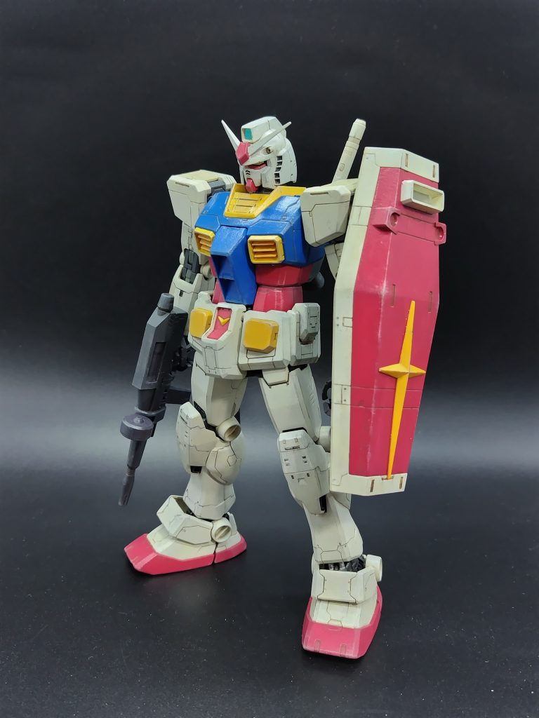 分解時に盾の連邦マーク折っちゃいました。