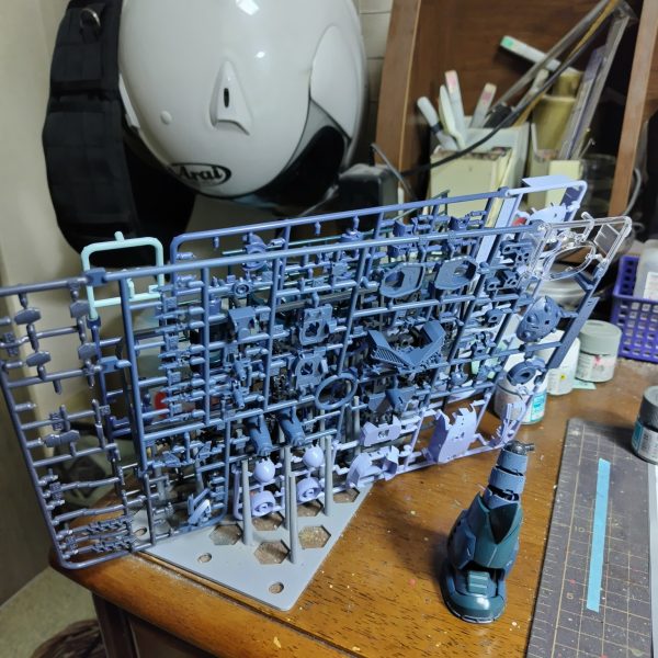 パーツ細かいっすなー。フレームも壊しそう。（2枚目）