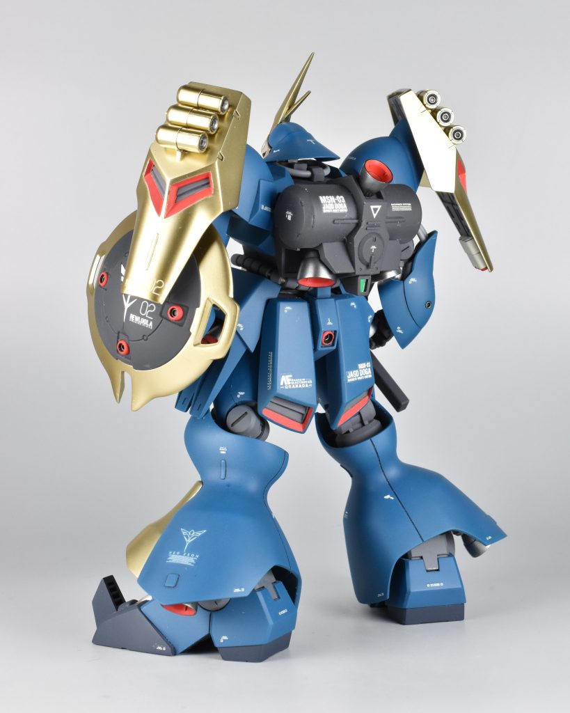 後ろ斜め