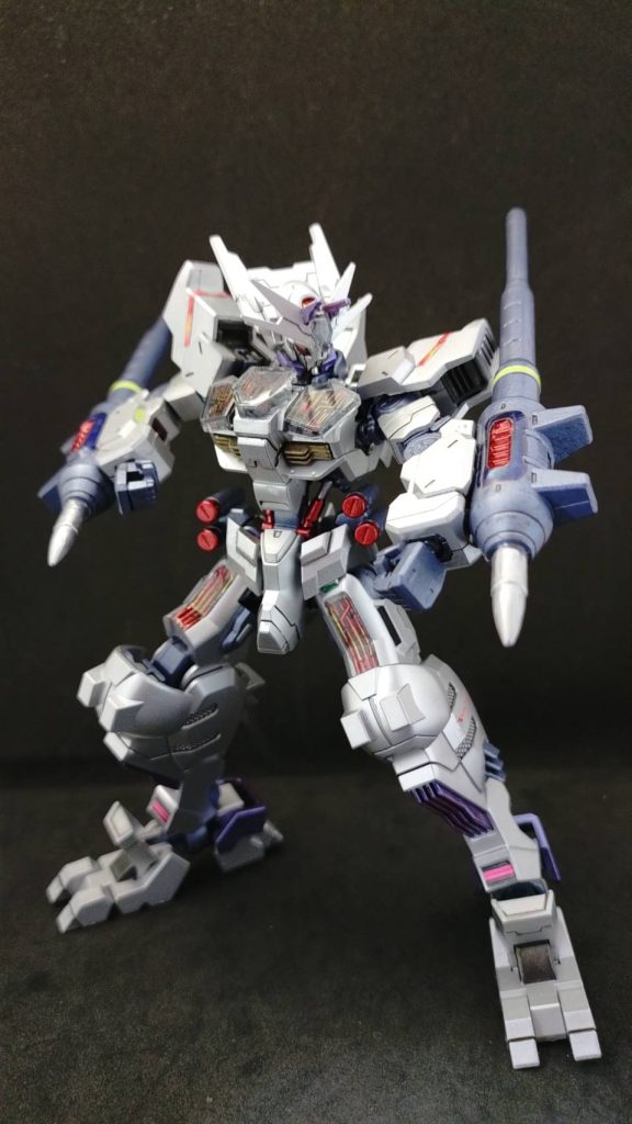 全体①素体にはアスモデウス、頭部と胸部にルブリスソーンのパーツをつけた、シンプルなミキシングになります。