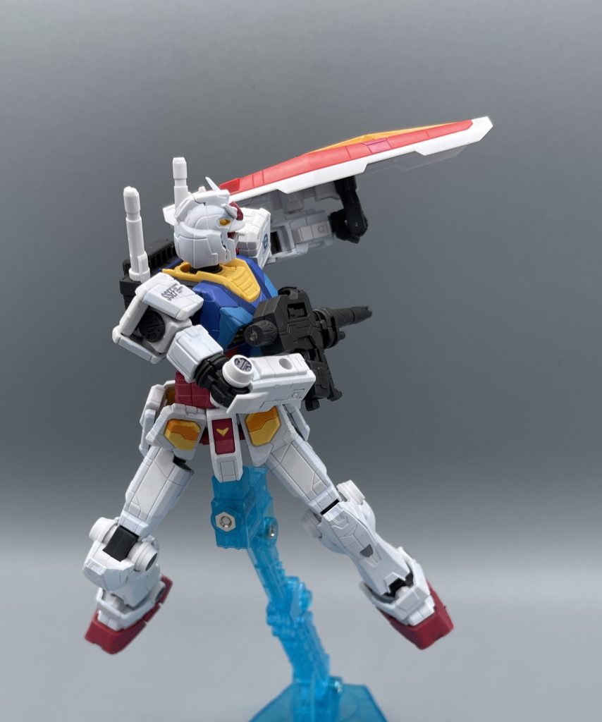 そこッ!! 可動派にも十分なので、定番の振り返り撃ちも可能です。