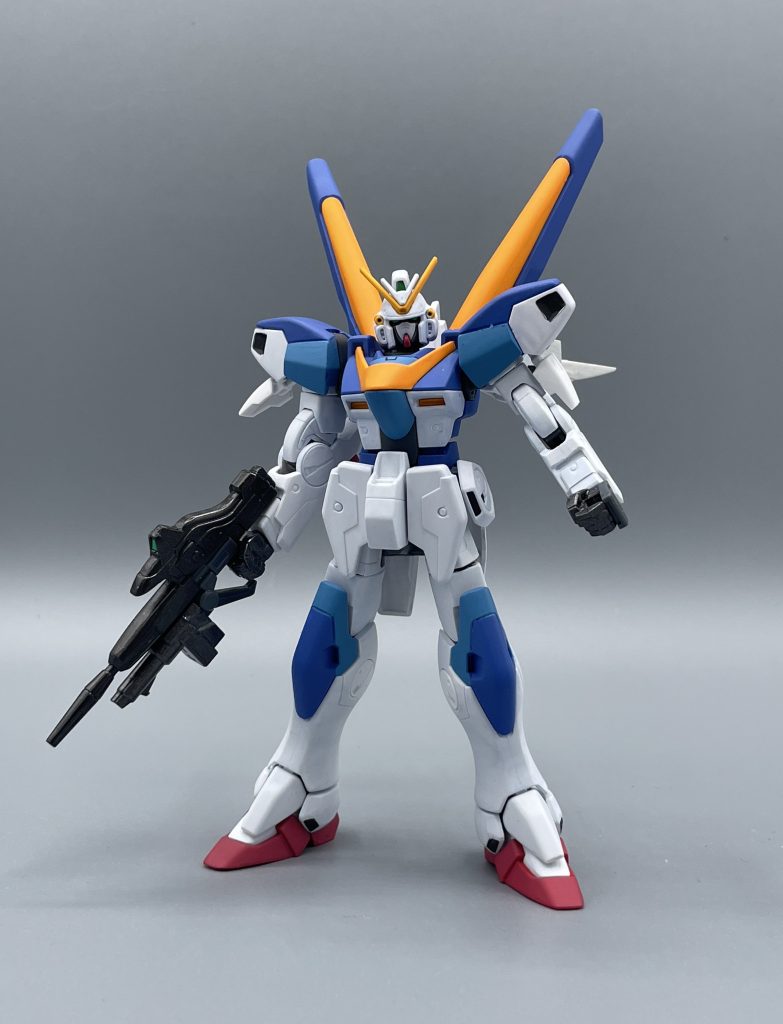 LM314V21 VICTORY TWO GUNDAM 主人公ウッソ・エヴィンが乗り換える後半主役モビルスーツV2ガンダム。青成分が多くなり、よりヒロイックになりました。キャンプラ・ブルーの腕の見せ所です。