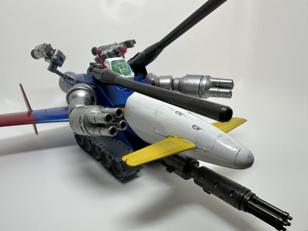 これで、ガンタンクは地上戦用だからって、ジャブローに置き去りされずに、めぐりあい宇宙編で活躍できます！！だったら、いいなぁ.....