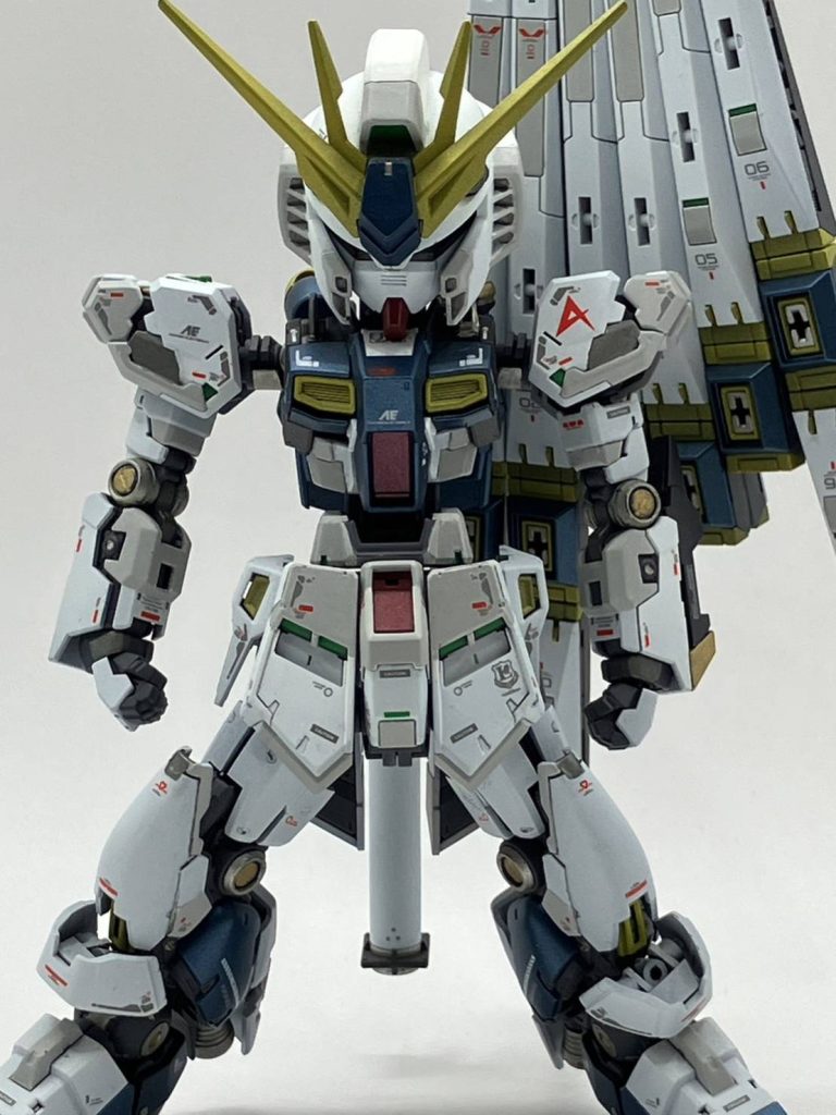 自分好みのデフォルメ感のνガンダムが欲しかったので仕上げました！(今後MGSDが発売されるかもですが、、)