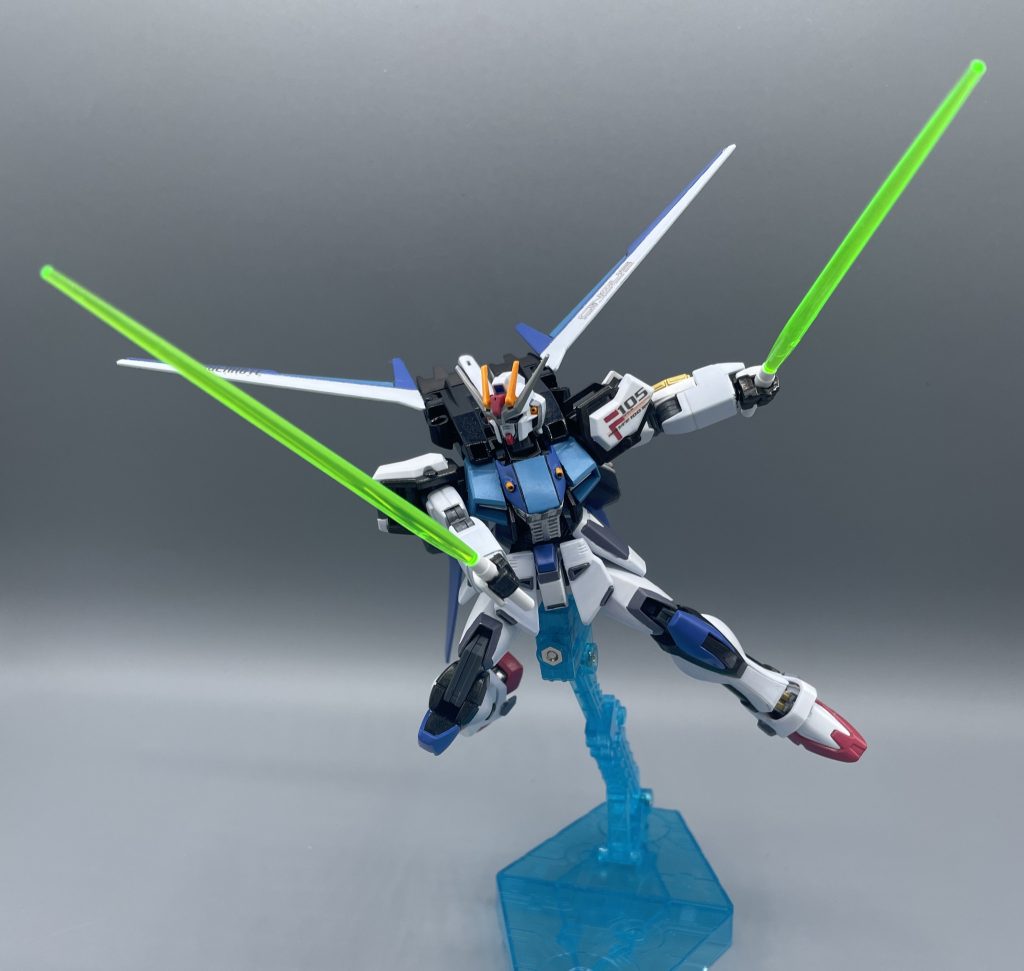 ビームサーベル サーベルは二振り装備しています。アーマーシュナイダーと同時に装備可能であり、敵機の種別やエネルギー残量に応じて切り替えて戦うことが可能です。 ほかのストライカーパックも作れたらいいなぁなんて考えていますが、どうなることやら(笑)https://gumpla.jp/hg/2379958 https://gumpla.jp/hg/2384233 最後までご覧いただき、ありがとうございました(*'▽')♪♪