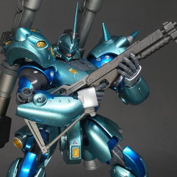 『HGUC ケンプファー』 青２色キャンディー塗装