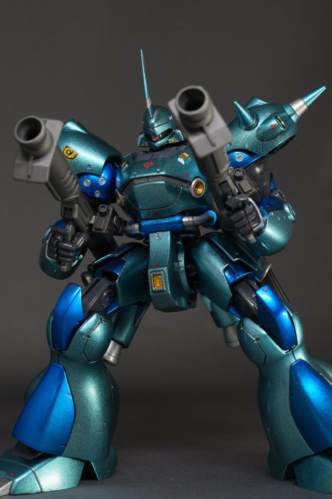 そして珍しい配色のケンプファーになりましたね。(ダサいとは言わないで!!)