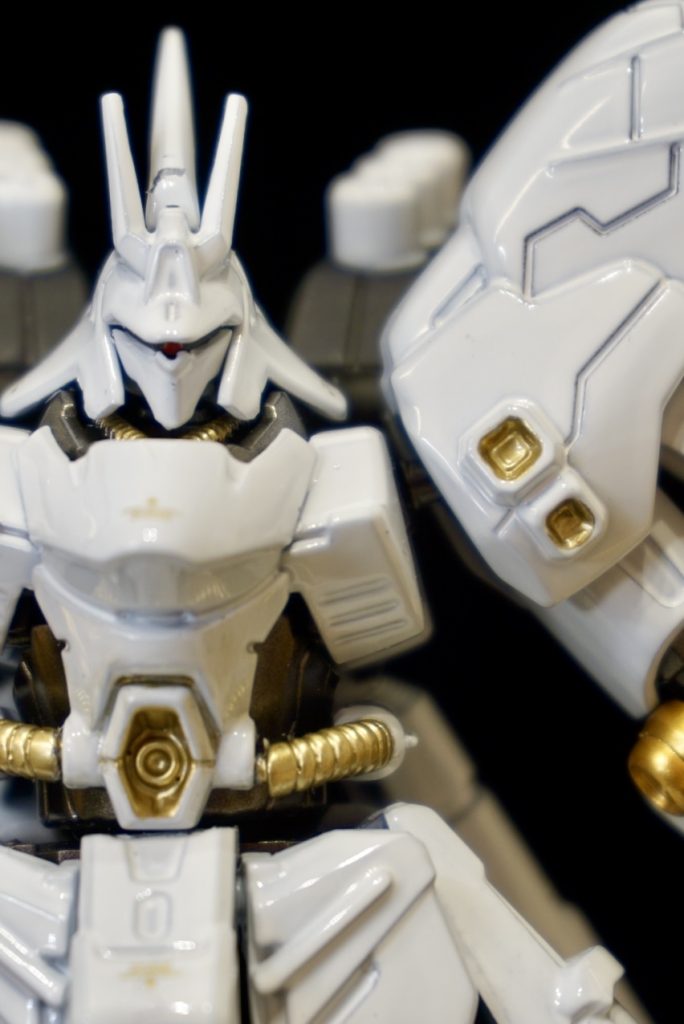 チタニウムフィニッシュサザビー–2枚目/制作者：@takelectric