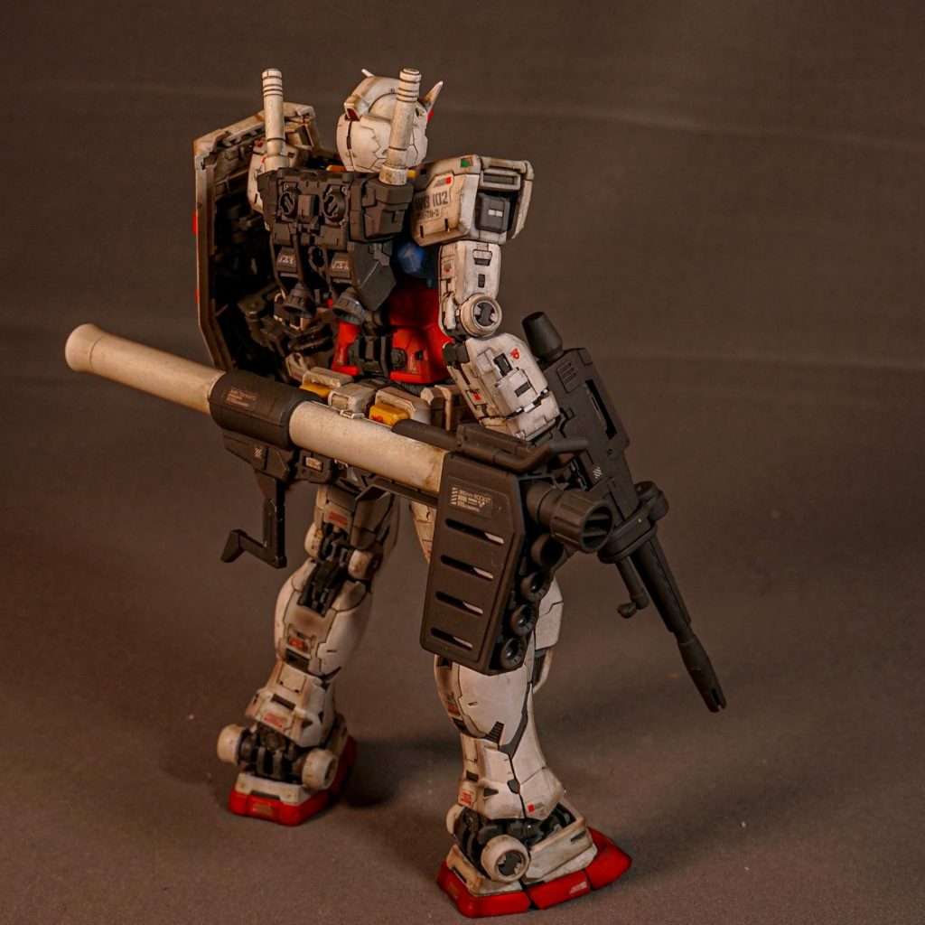 RX-78-2 ガンダム Ver.2.0–3枚目/制作者：しるばにあ