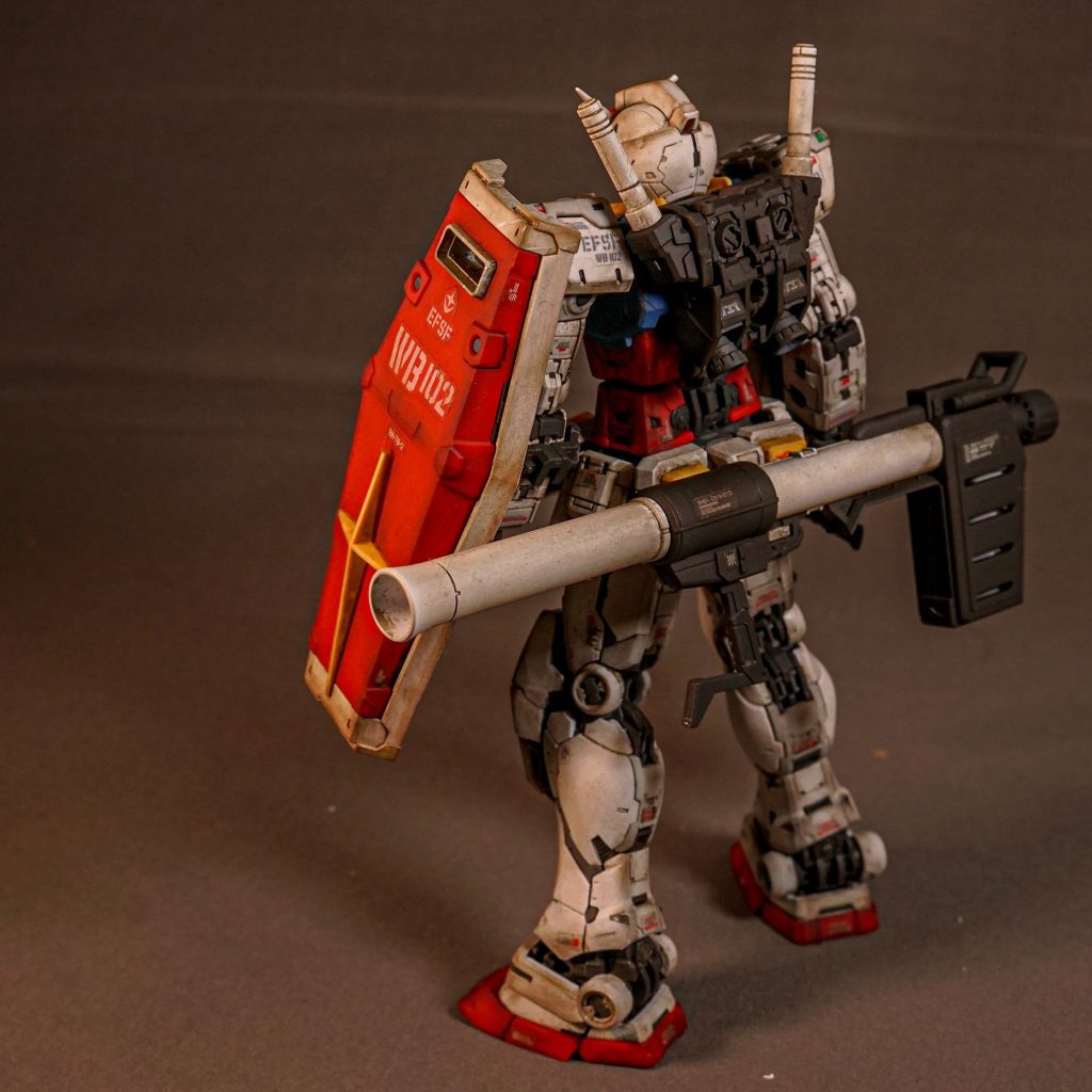 RX-78-2 ガンダム Ver.2.0–4枚目/制作者：しるばにあ