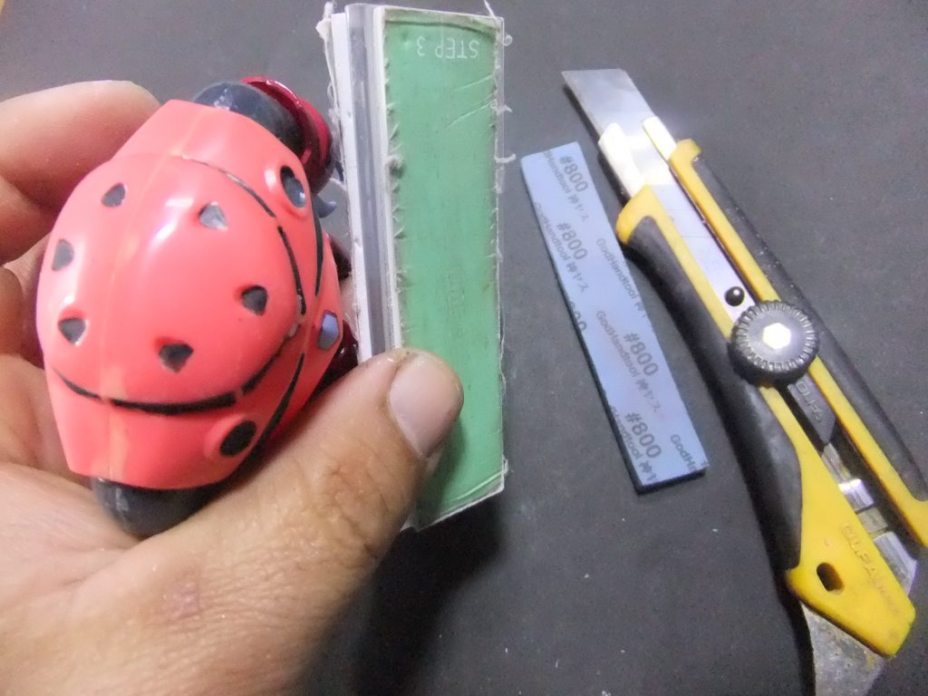 オルファ( 大)カッターでカンナ掛け後に神ヤスリ800番で磨き込み百均 ネイル用ヤスリで磨くことでここ迄綺麗に仕上がりマス。