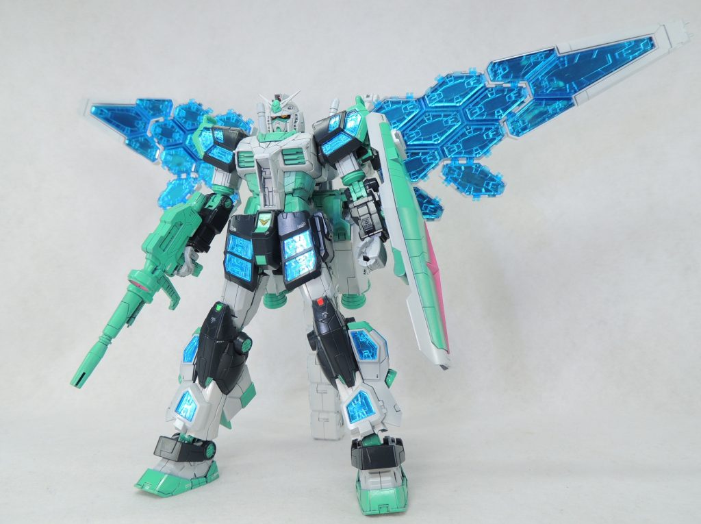 ■使用カラー(いずれもガイアカラーを使用)グリーン：エメラルドグリーン＋蛍光ブルーグリーンホワイト：ニュートラルグレーⅠ＋ニュートラルホワイトブラック：ミッドナイトブルー＋ブラック少々ピンク：マイザーピンク(ヴァーチャロンカラー)