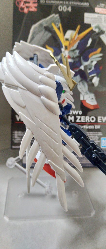 羽根分かりにくいですが、パールホワイトを塗っています。