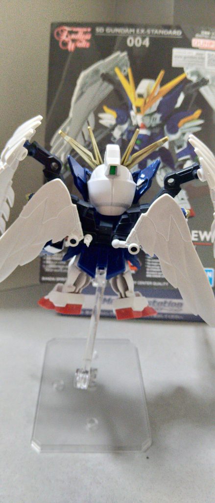 左羽根接続部分が取れなくなり、泣く泣くそのままで横向きに接続…