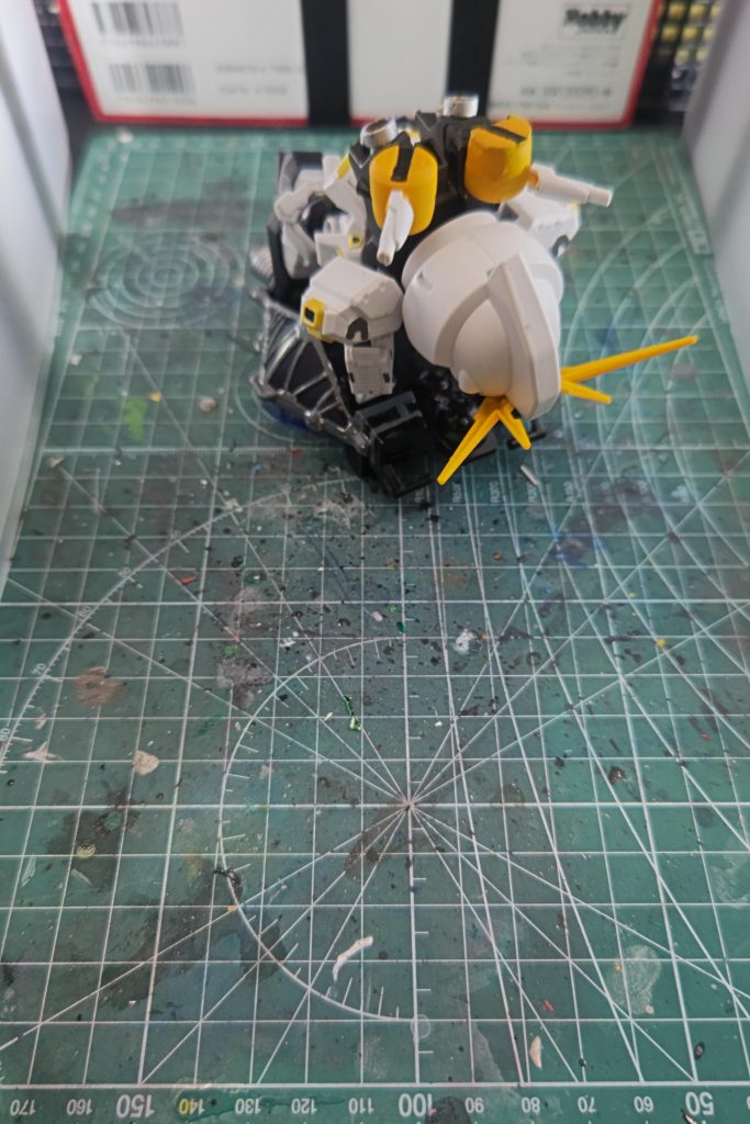 ニュウガンダム–3枚目/制作者：@kurosukenoheya