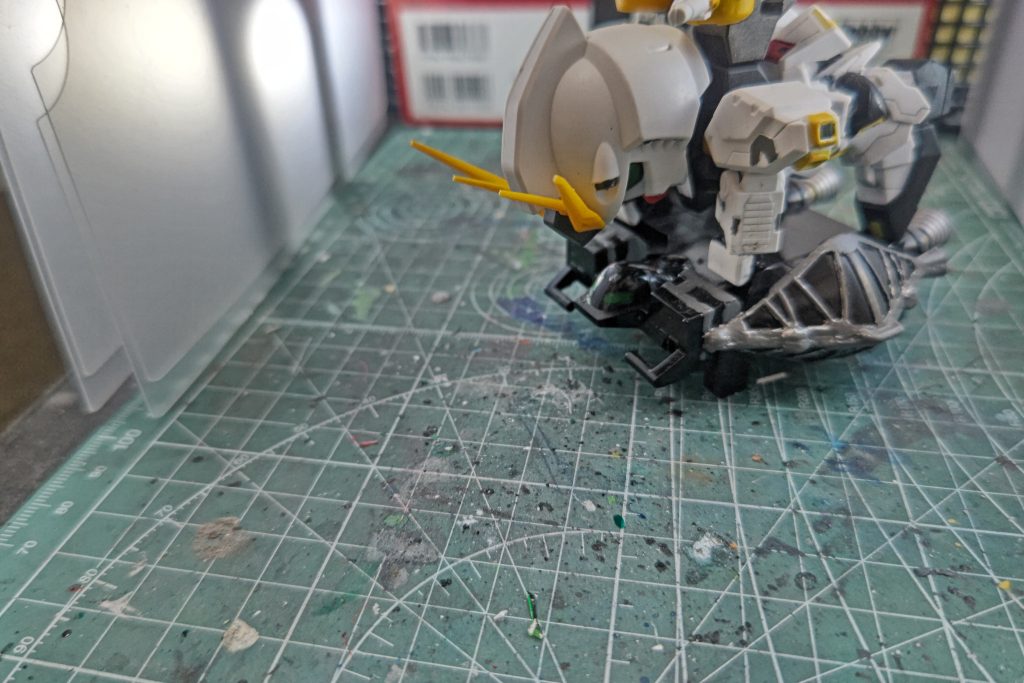 ニュウガンダム–2枚目/制作者：@kurosukenoheya