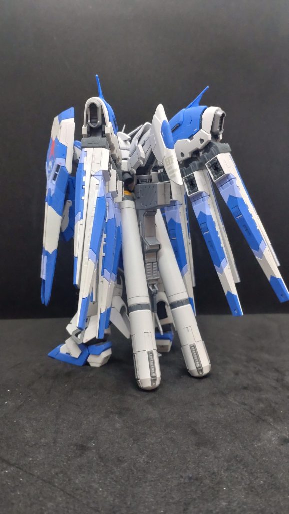 Hi-νガンダム–3枚目/制作者：Golgo31